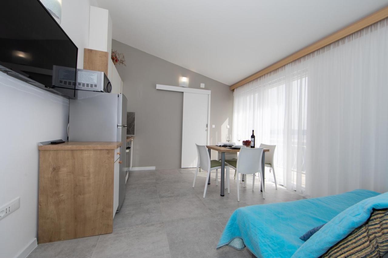 Apartment Klaricic Zivogosce